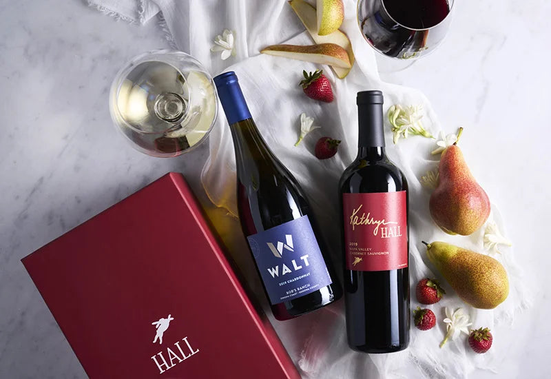 Personalized Napa Valley wine gift set for corporate holiday gifting